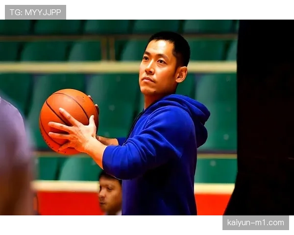 北控主帅张庆鹏面临挑战 球队连败陷入困境