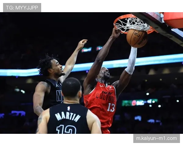 篮网热火二番战 阿德巴约短挡拆针对克拉克斯顿沉退防守